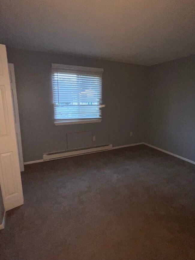 137 Hilliard St Apartments Manchester, CT