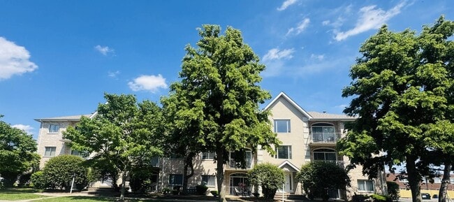Building Photo - 9439 S 79th Ave Unit 101