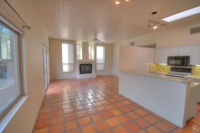 Photo - 2517 Tramway Terrace Ct NE