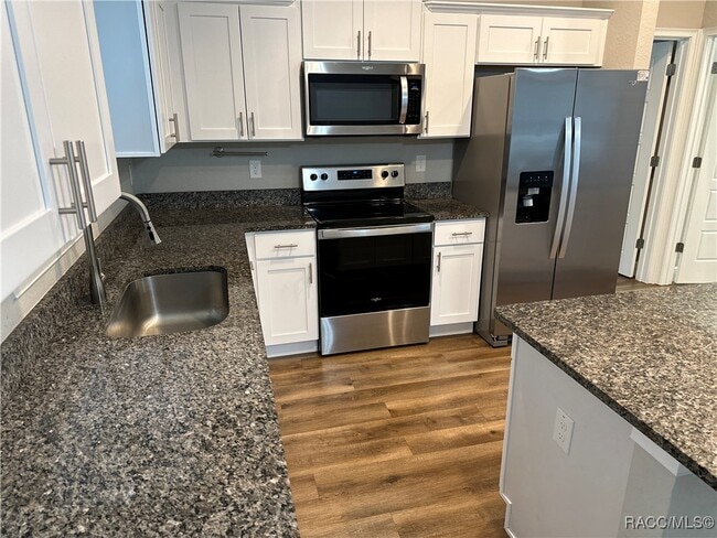 Photo - 13 Locust Dr