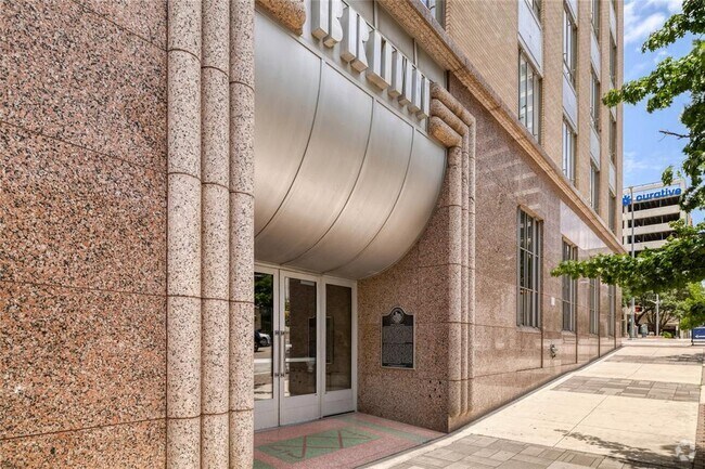 Building Photo - 710 Colorado St Unit 10-F Rental