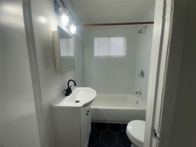 Photo - 515 Margil St Unit 517