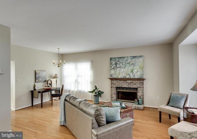 Photo - 5511 Village Center Dr