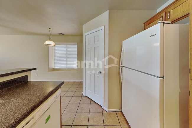 Photo - 3912 Camryn Holly St