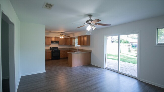 Photo - 322 Broad Ripple Dr