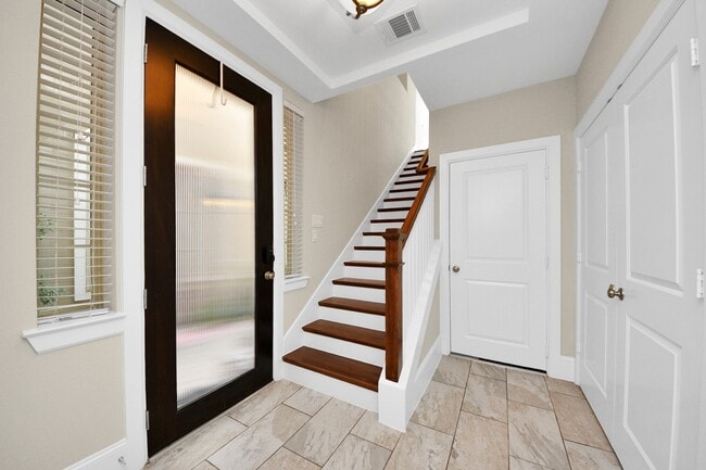 Photo - 8306 Hillendahl Blvd