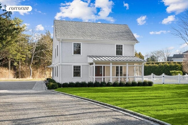 Building Photo - 30 Club Ln