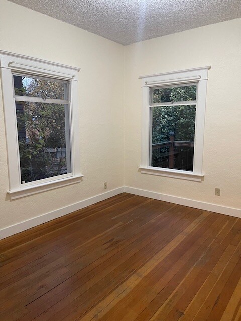 Photo - 4612 Meridian Ave N