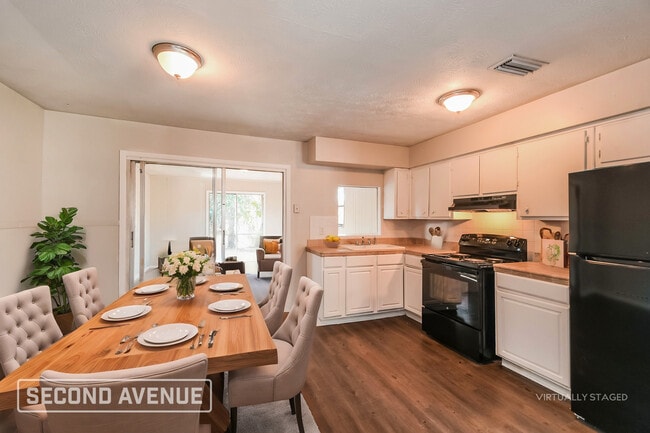 Photo - 6536 Manhattan Dr