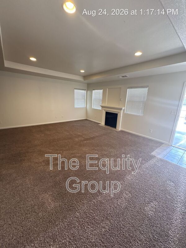 Photo - 2302 N Vickie St