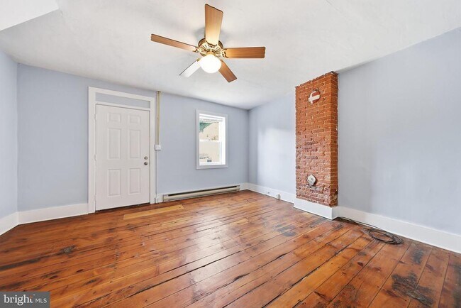 Photo - 101 W 5th St