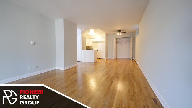 Photo - 1447 N Dearborn St Unit F4