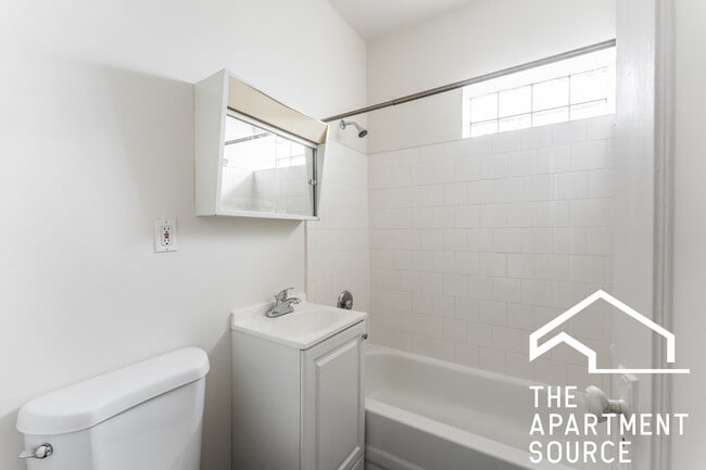 Photo - 3957 W Irving Park Rd Unit 206