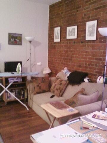 Photo - 892 Huntington Ave Unidad 3