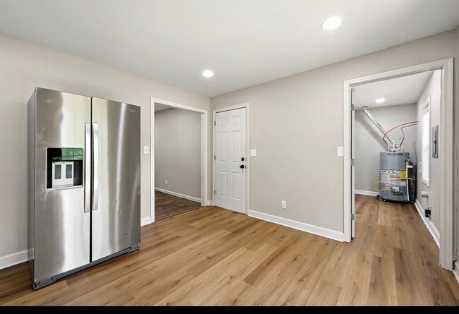 Photo - 7317 Elm Ave