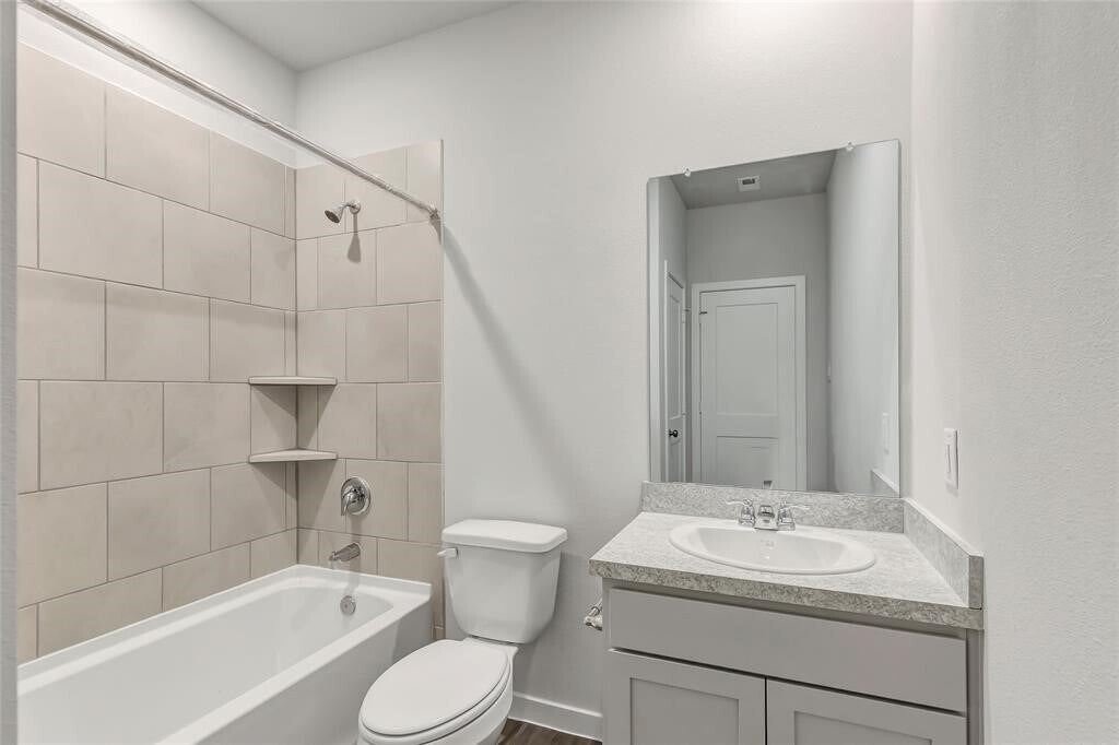 Photo - 16899 Pandora Wy