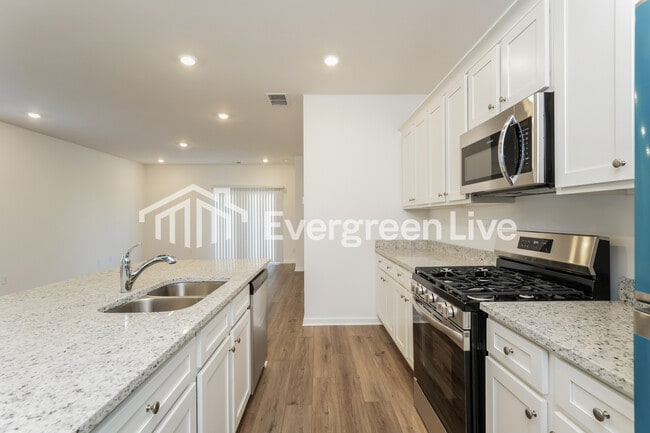 Photo - 1813 Holmsey Cir