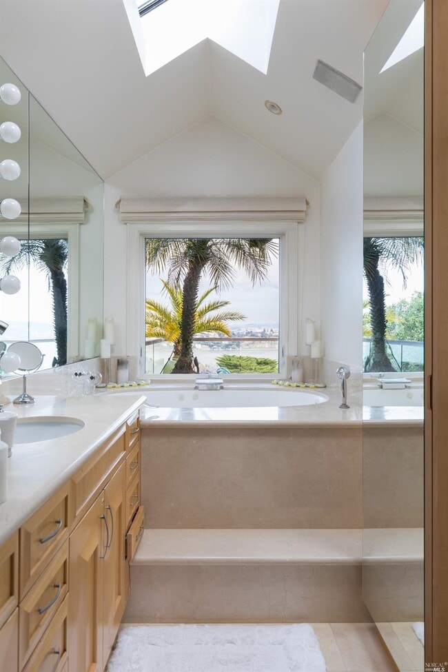 Photo - 7 Miller Ave