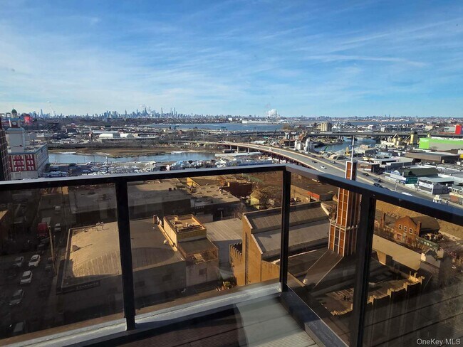 Photo - 36-21 Prince St