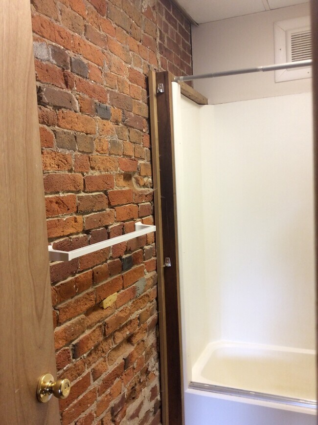 Photo - 514-516 ½ N 9th Street Unidad 516