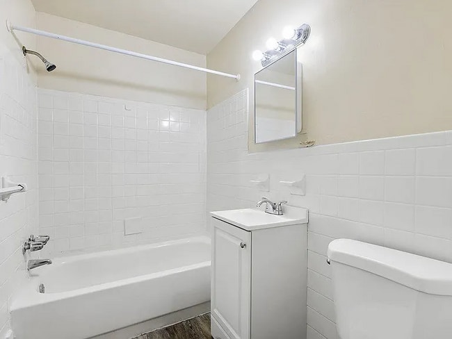 Photo - 921 W Spencer St Unidad 10