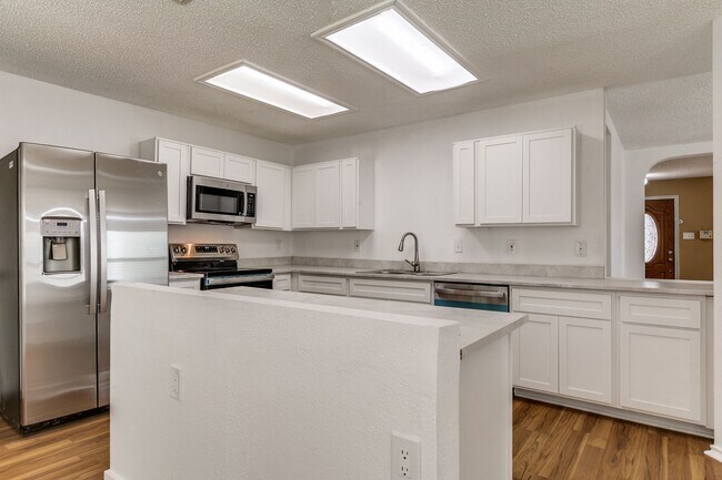 Photo - SPACIOUS 4-BEDROOM HOME IN PARKWOOD