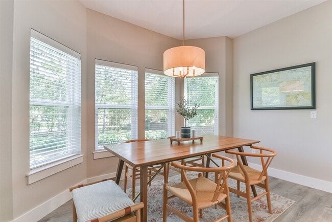 Photo - 1799 E Winn Ave