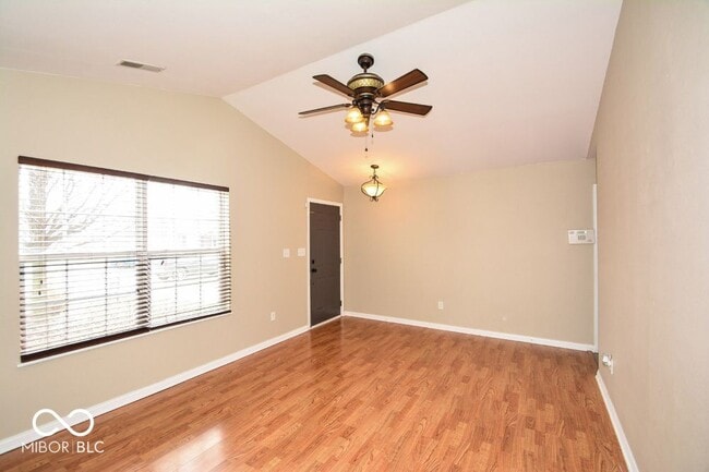 Photo - 1994 Falcon Ct