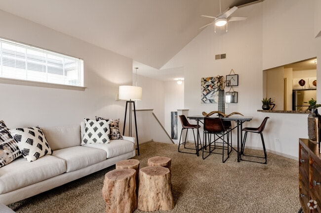 2BR, 2BA - Living/Dining Room