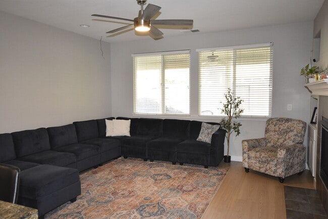 Photo - 11719 Kouros Way