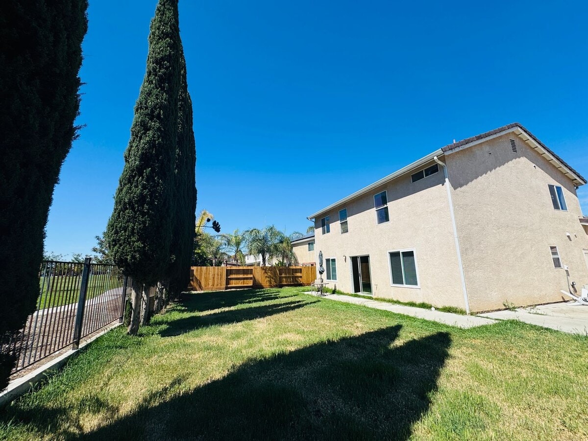Photo - Coming soon! 4 Bedroom, 2.5 Bath Home For Rent