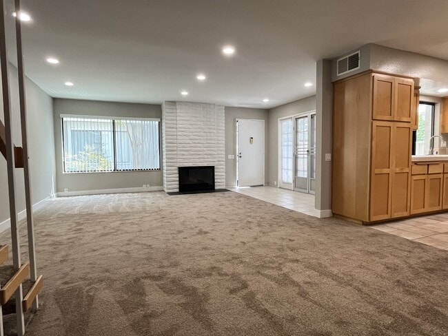 Photo - 3932 Via Tranquilo