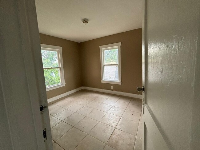 Photo - We accept section 8