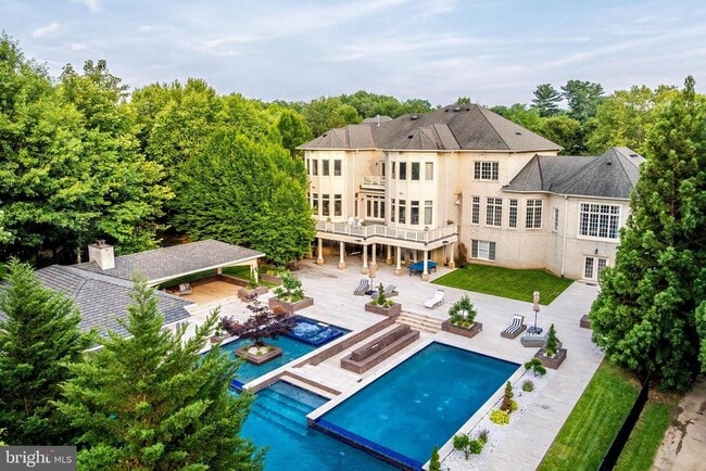 Photo - 860 Nicholas Run Dr