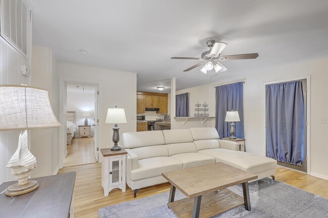 Photo - 2137 Woodland Shores Rd Unit SI ID1526889P