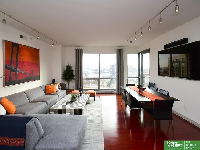 Building Photo - 200 S 31st Ave Unit 4605