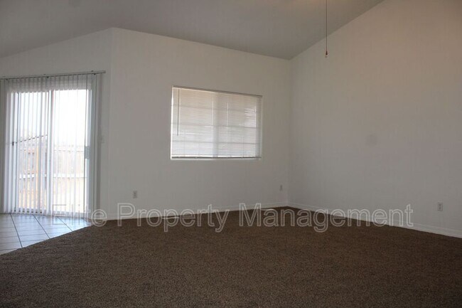 Photo - 169 S Stardust Dr