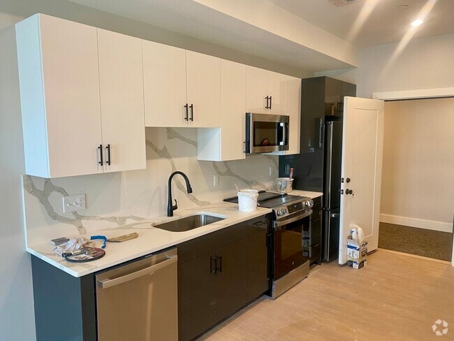 Building Photo - 379 Somerville Ave Unit 4 Rental