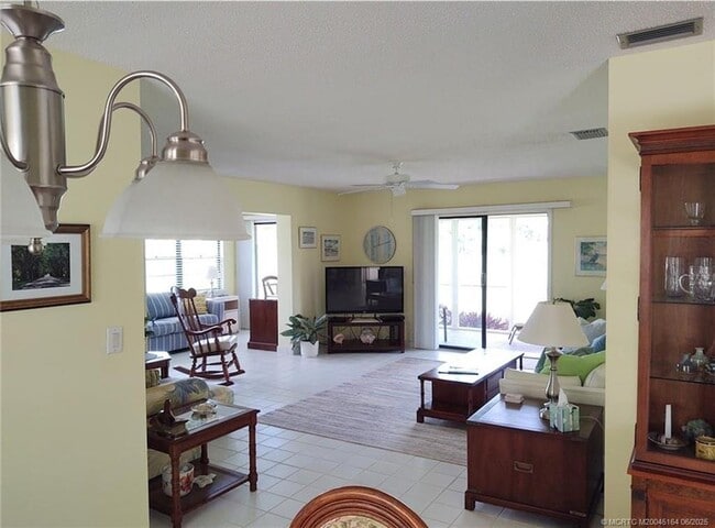 Photo - 5211 SE Sea Island Way