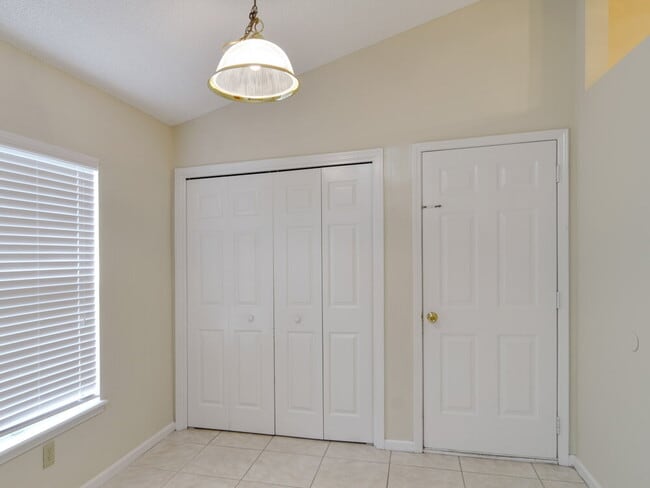 Photo - 12440 Weyburn Ct