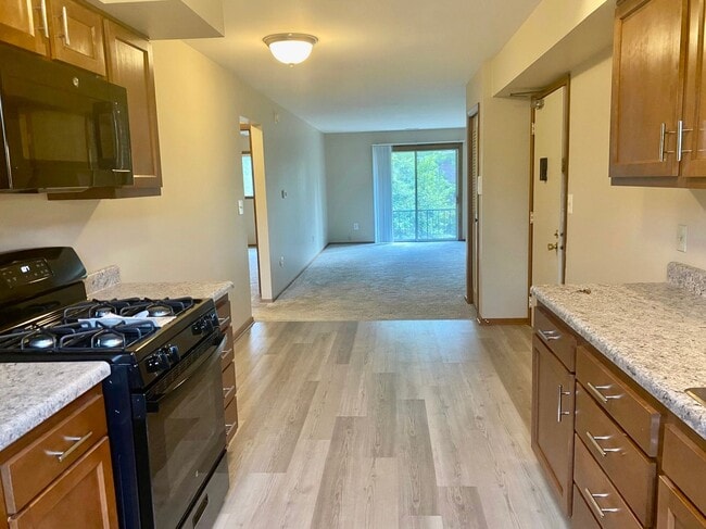 Photo - Cozy 2 Bedroom, 1 Bath Apartment with Balcony - Welcome Home! Unit IVA37