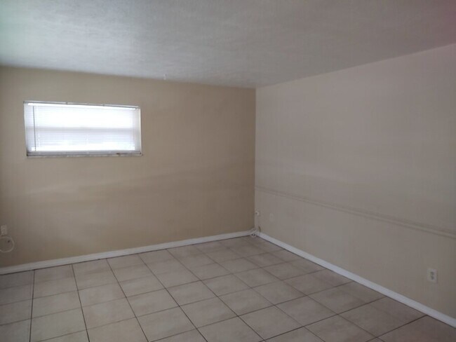 119 Lithia Pinecrest Rd Unit 119-L