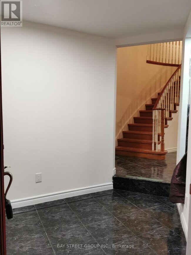 Photo - 138 Rosedale Heights Dr