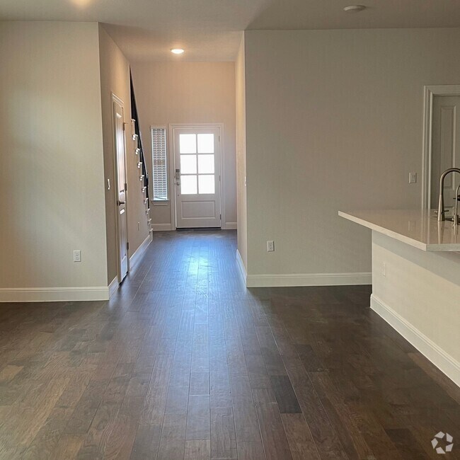 Building Photo - 15702 Ellinger Dr Rental