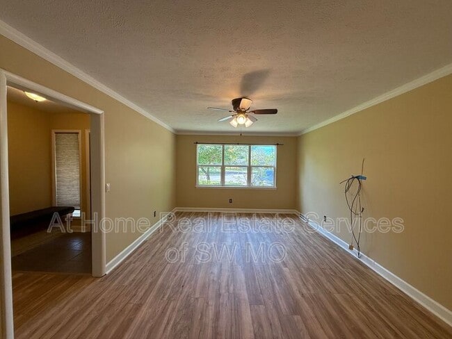 Photo - 516 E Stanford St