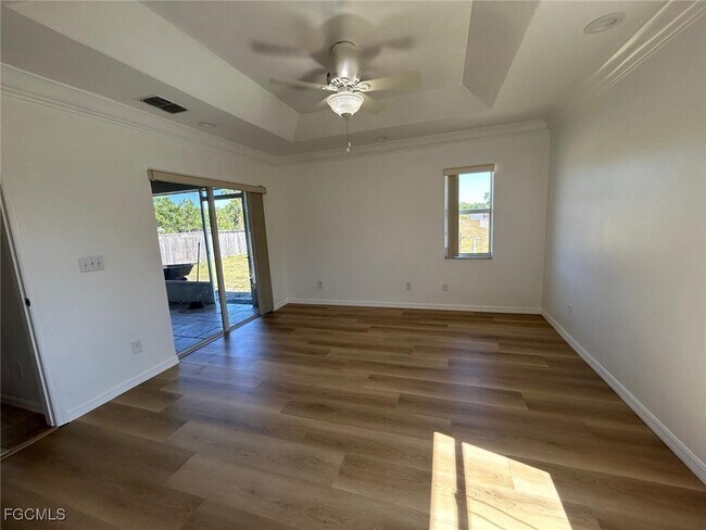 Photo - 3761 39th Ave NE