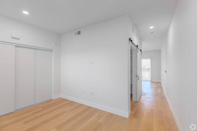 Photo - Pacific Heights (Phase 2)