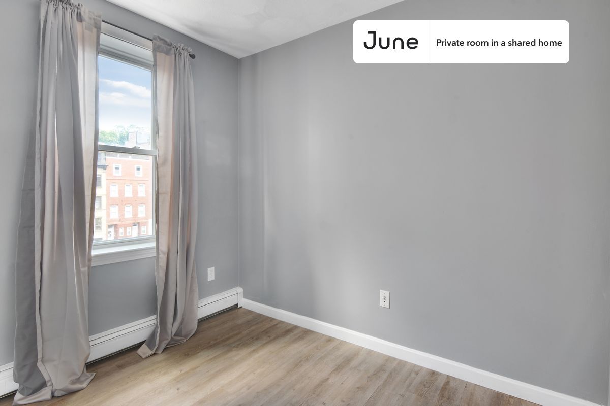 Private bedroom in 3 bed/1 bath Home - Private bedroom in 3 bed/1 bath Home