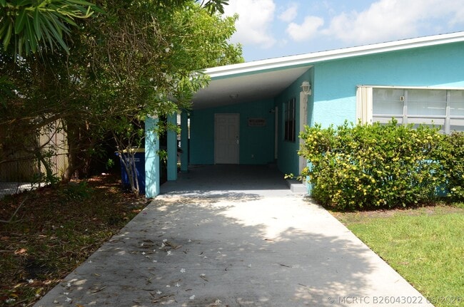 Photo - 1115 Hernando St