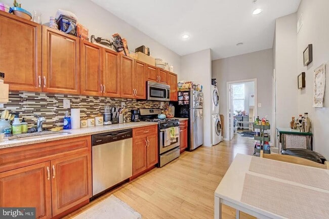 Photo - 2452 Frankford Ave